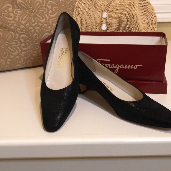 Salvatore Ferragamo pumps. Black 81/2 - Picture 3 of 6